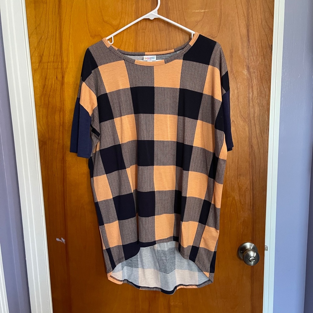 Lularoe Irma top